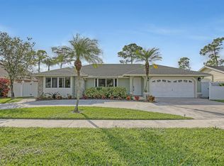 106 Hemingway Ct, Royal Palm Beach, FL 33411