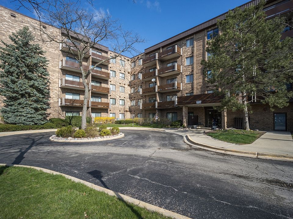 1st image of 720 Wellington Ave Unit 115