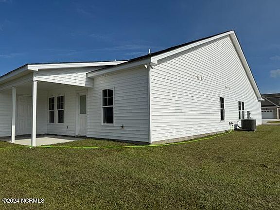 5th image of 829 Sarah Rebecca Drive #A