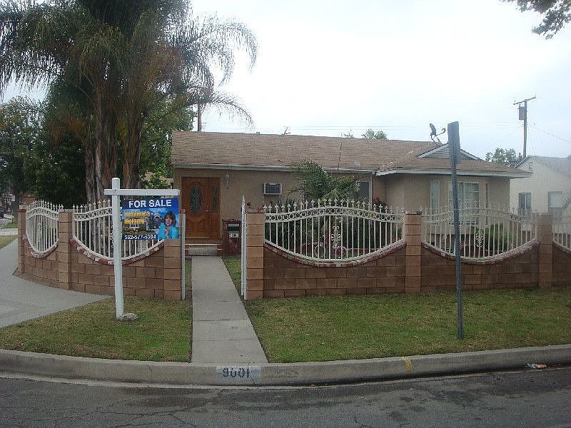 1st image of 9001 Rosehedge Dr