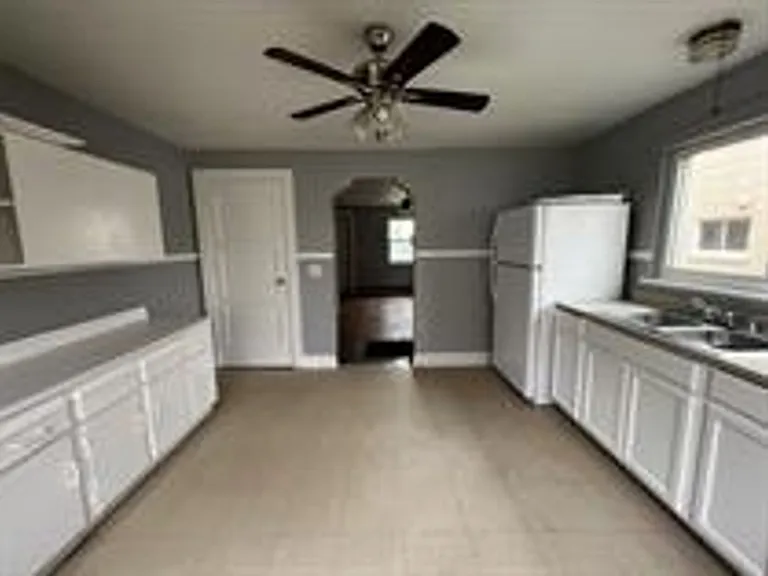 1313 Fletcher Ave — Photo 4
