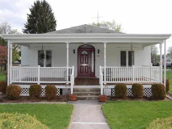 146 F St, Carlisle, PA 17013