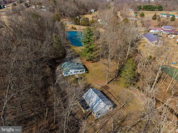 270 Youngs Church Rd, Shermans Dale, PA 17090