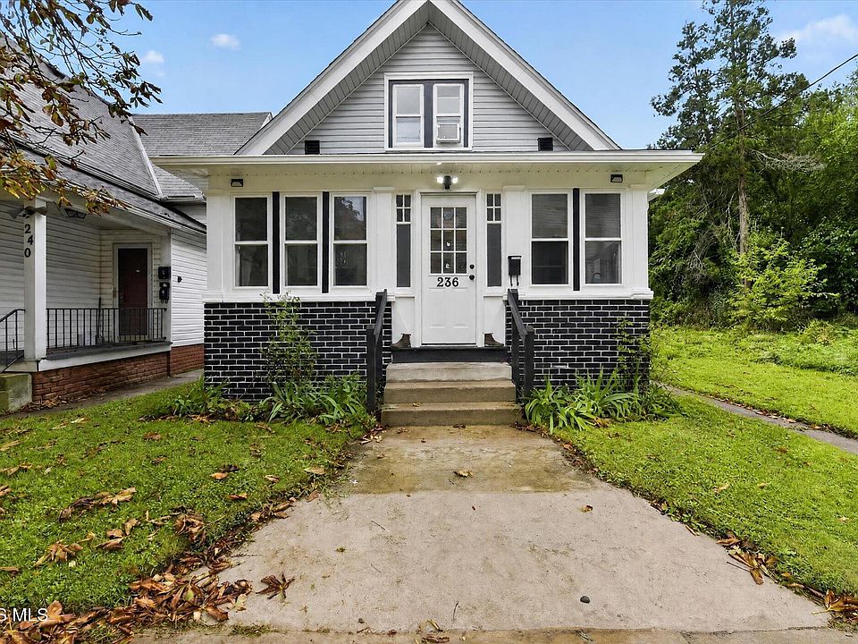 1st image of 236 Dexter St