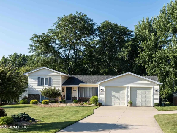 6252 N River Hwy, Grand Ledge, MI 48837