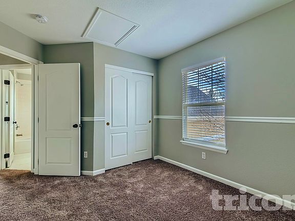 4th image of 300 Fieldstone Dr