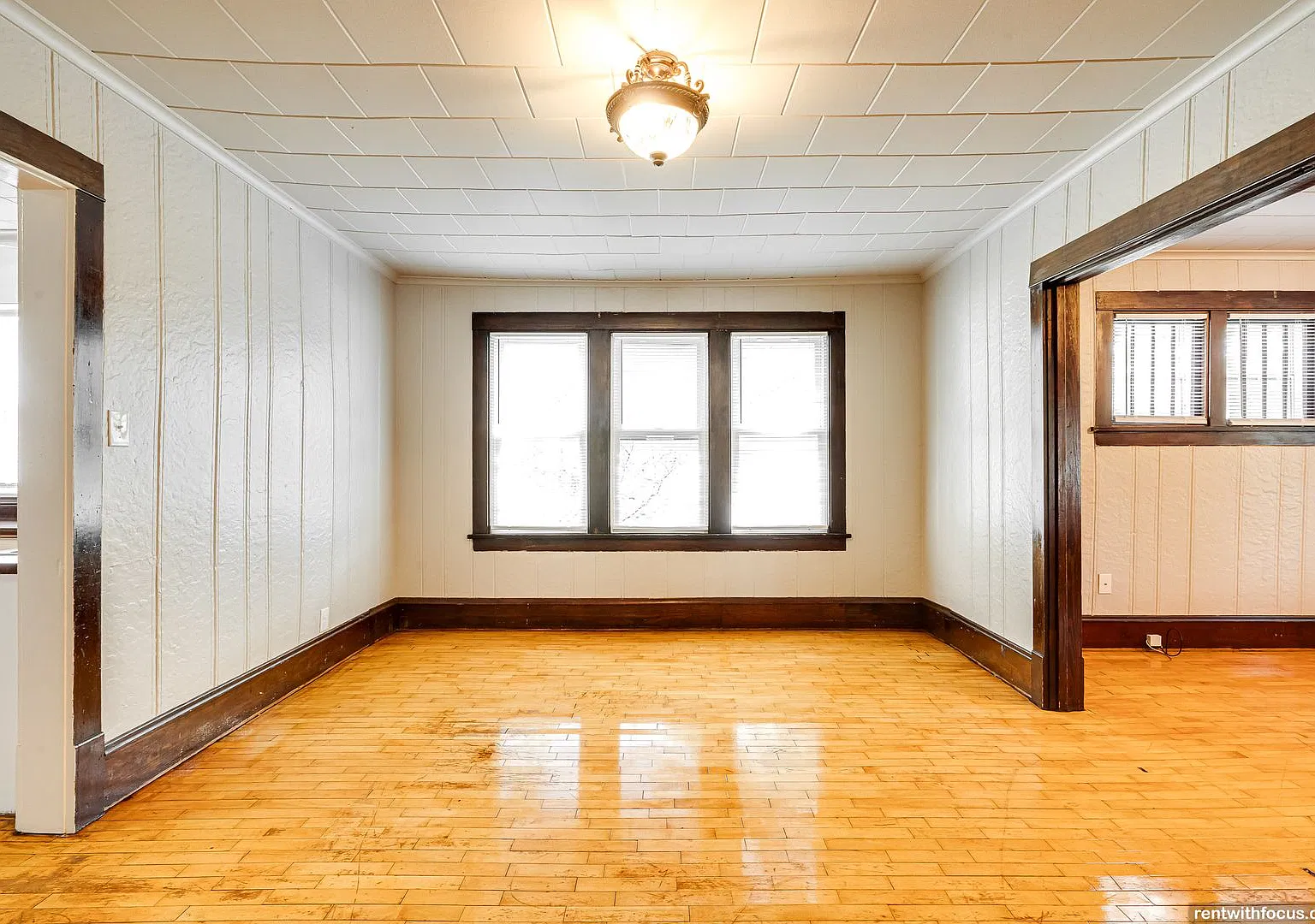 745 Racine St. — Photo 4