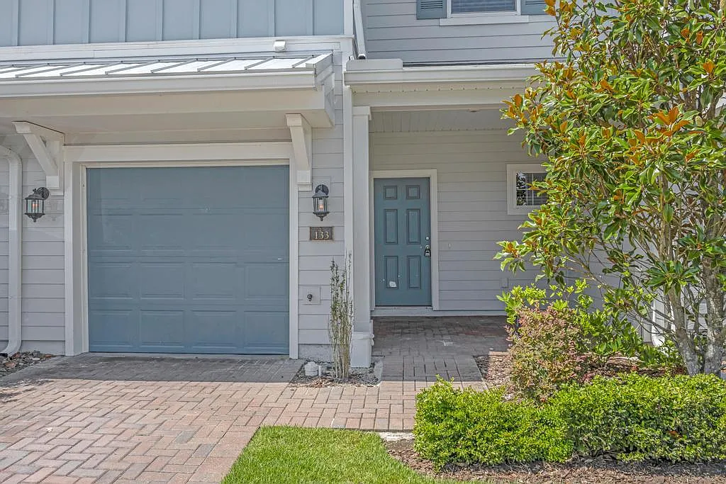133 Appleton Ct — Photo 3