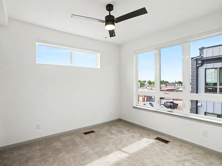 University Hills Townhomes — Photo 101