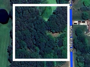 5882 Mullen Ridge Dr, Delton, MI 49046