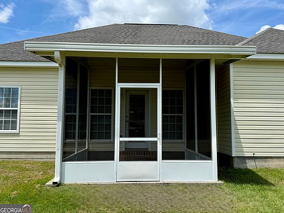 4th image of 113 Berkley Cir