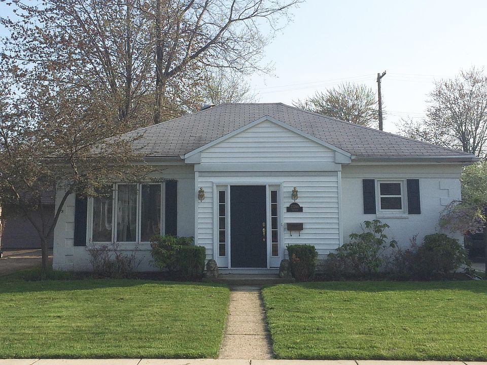 1st image of 23260 Doremus St
