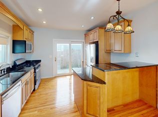 4 M Street Pl, South Boston, MA 02127