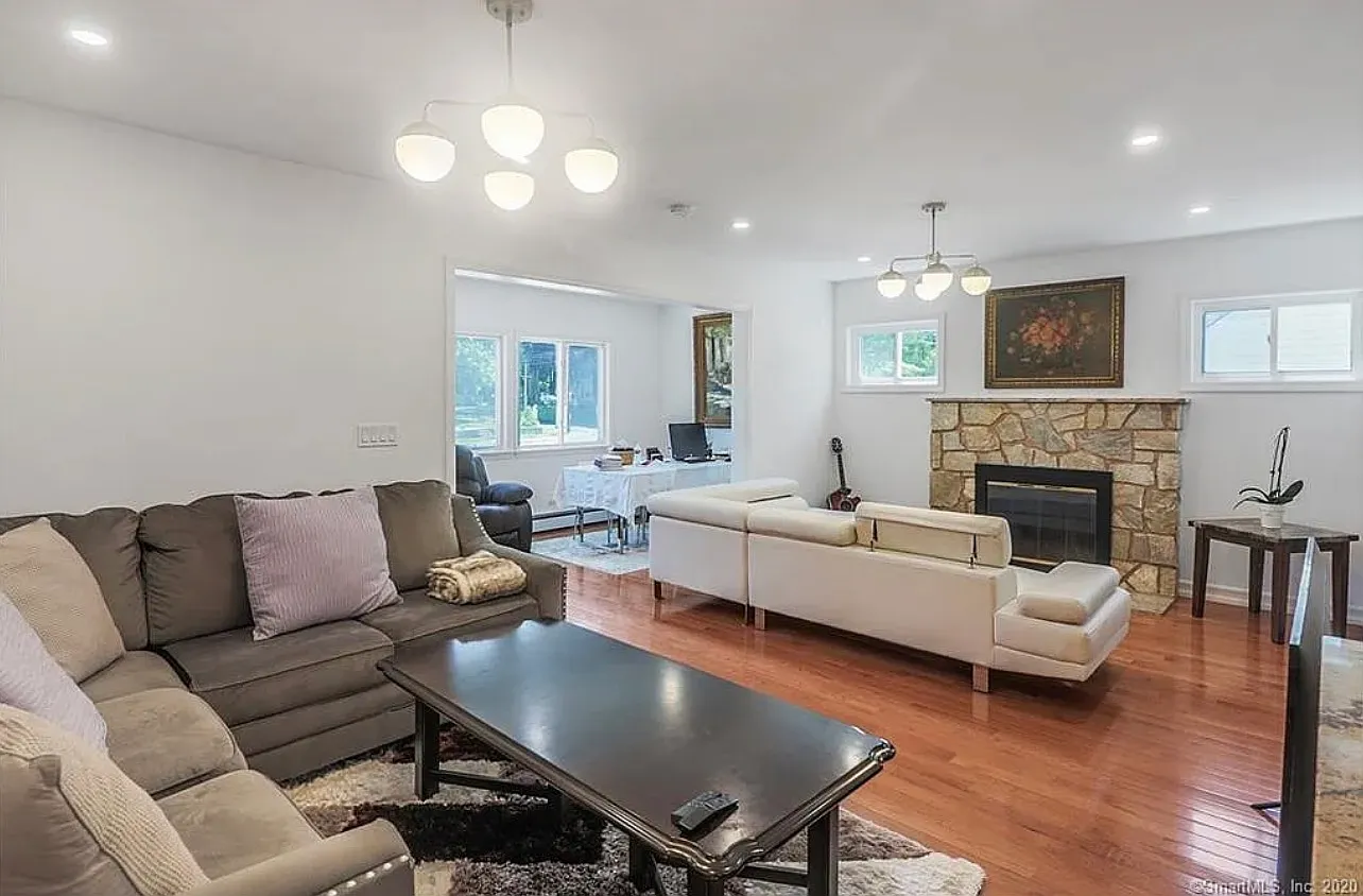 3 bed, 1800 sqft, $3,400 — Photo 3