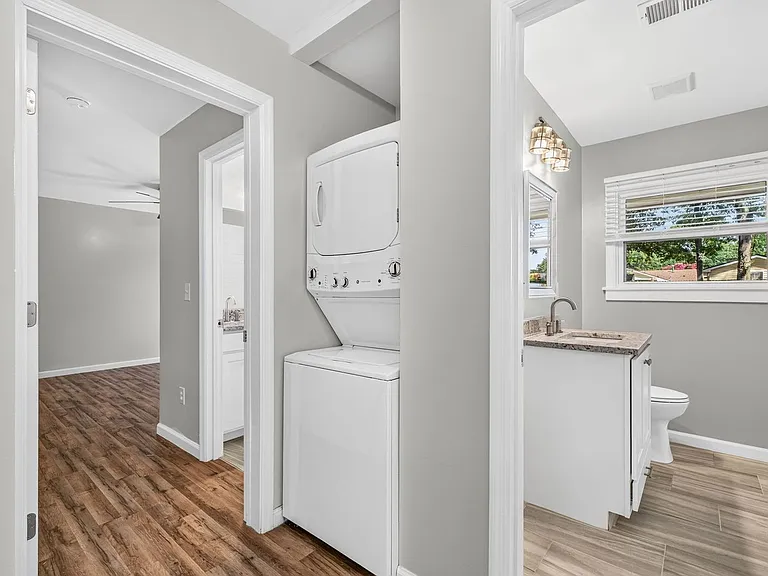 1208 Hawthorne Rd — Photo 25