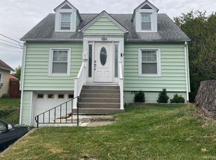 7 Woods Pl, Middletown, NY 10940