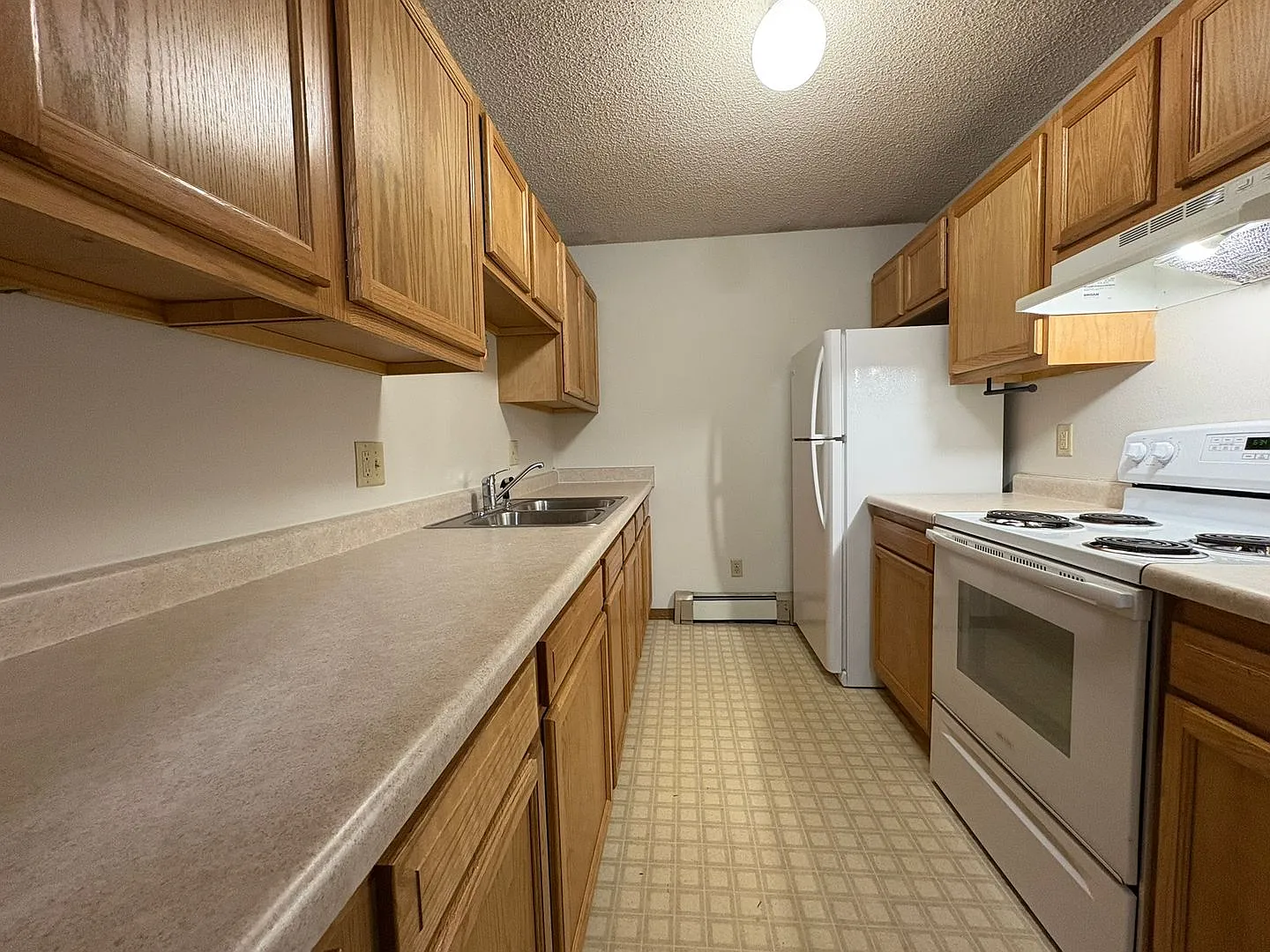 624 S. Gilbert Street — Photo 2