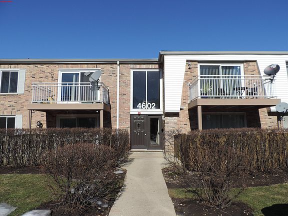 2nd image of 4602 Euclid Ave APT 1B