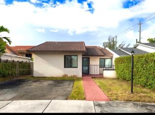 11570 SW 5th St, Sweetwater, FL 33174