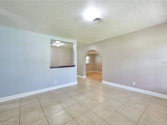 5th image of 5814 N Lois Ave