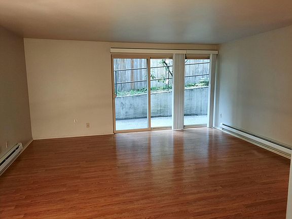 5th image of 11010 NE 68th St