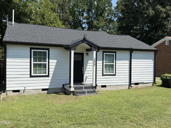 300 E Academy St, Robersonville, NC 27871