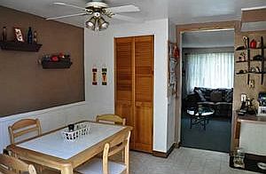 5th image of 90 Oakbrook Dr