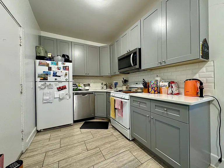 1459 W Winnemac Ave #1 — Photo 11