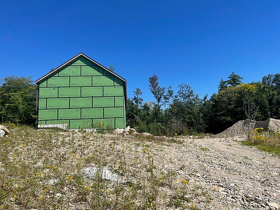 5th image of 37 Alpine Drive