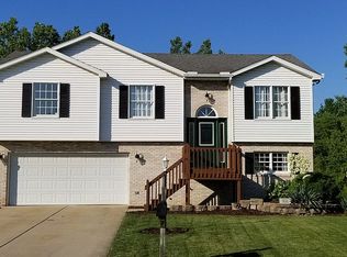 351 Kingsmill Dr, Chesterton, IN 46304