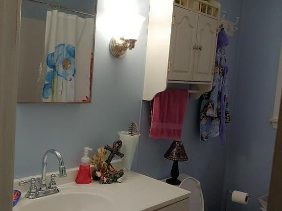 4th image of 21275 Karr Rd