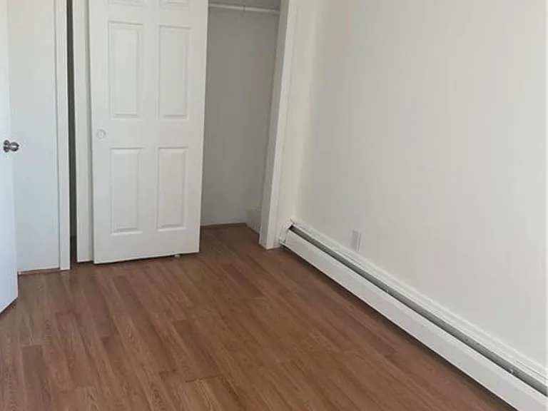 144 Putnam St — Photo 3