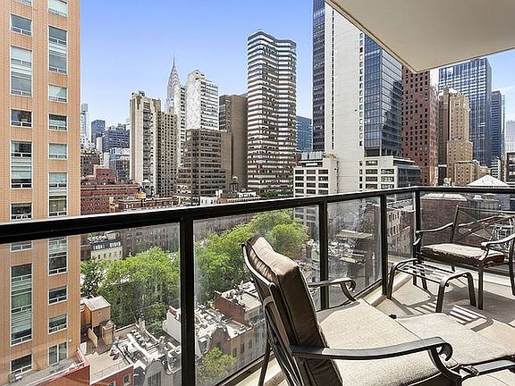 4th image of 255 E 49th St #18E