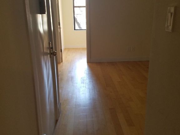 5th image of 346 E 62nd St APT 5