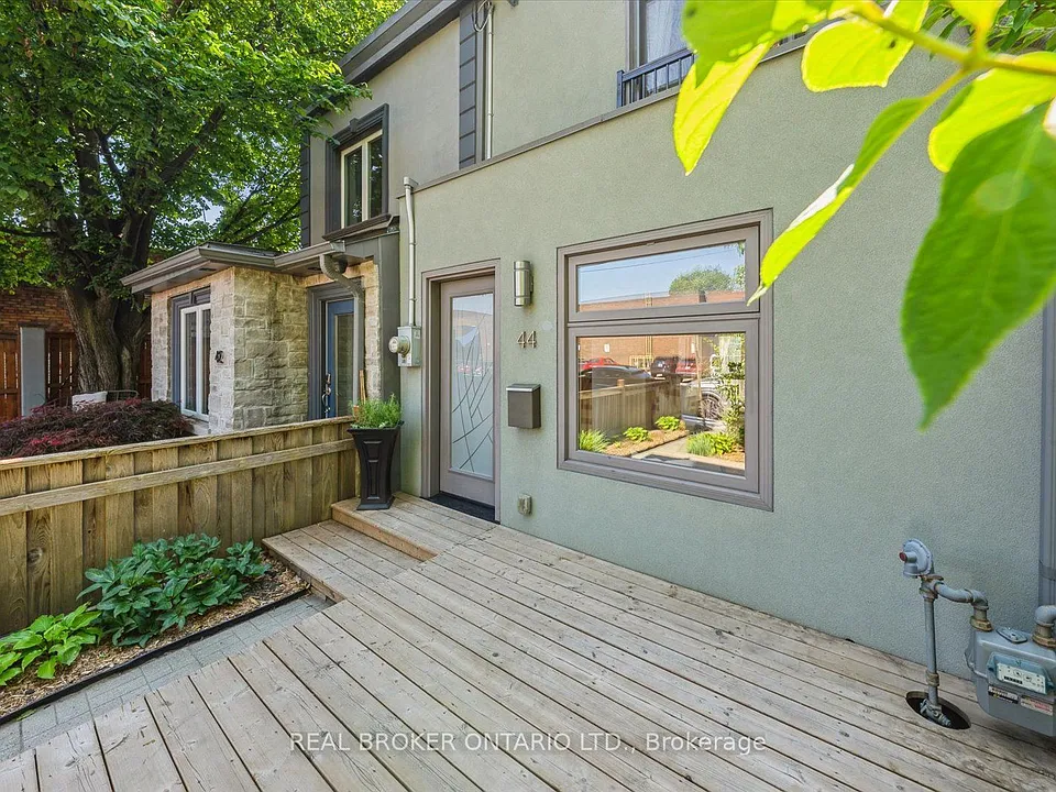 44 Logan Ave