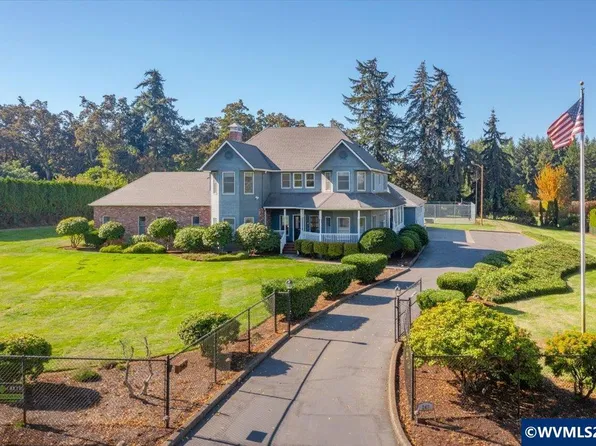247 Sanrodee Dr SE, Salem, OR 97317