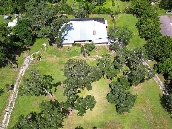 2nd image of 914 S MILLER ROAD