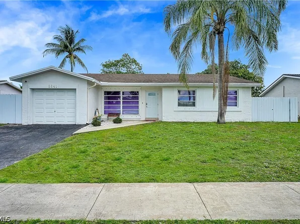 8641 NW 8th St, Pembroke Pines, FL 33024