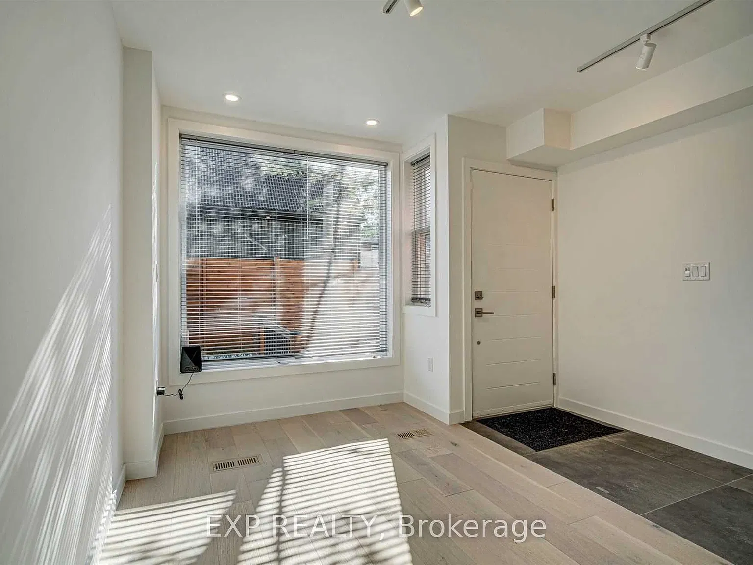 2 bed, $3,600 — Photo 4