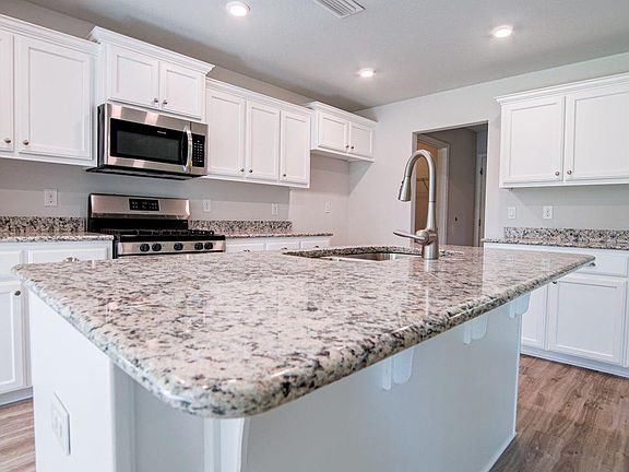5th image of 5923 Makenna Dr