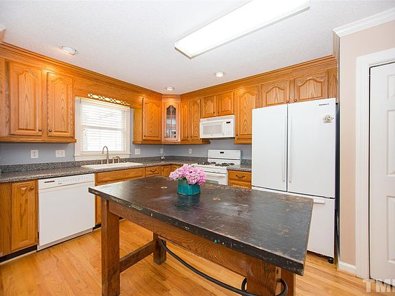 4th image of 4213 Settlement Dr