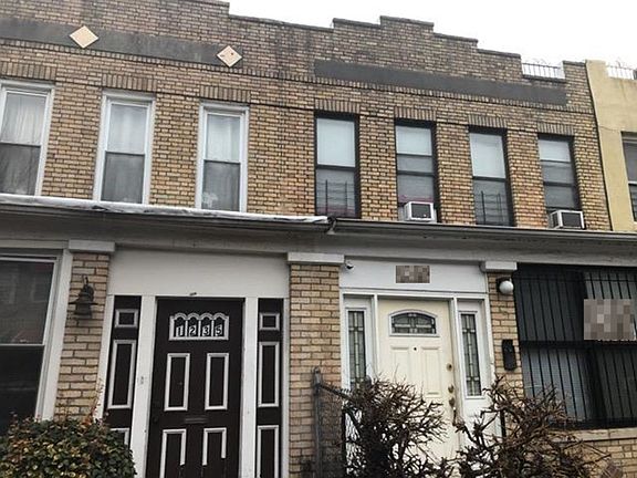 2nd image of 1235 Evergreen Ave