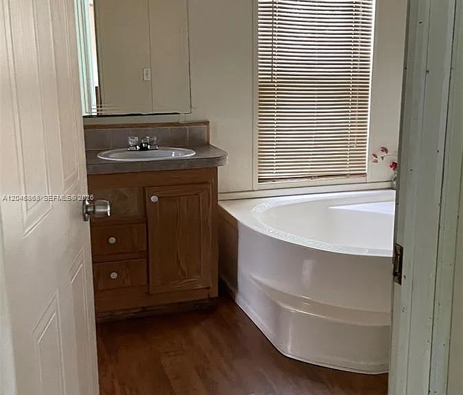 11864 Atlantic Cir #H — Photo 17