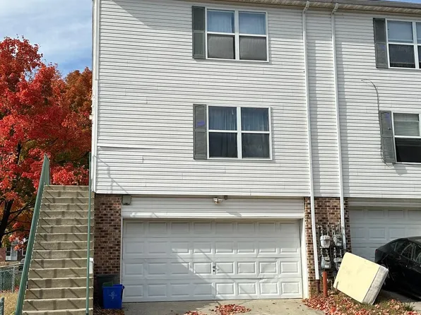 9424 Woodbridge Rd, Philadelphia, PA 19114