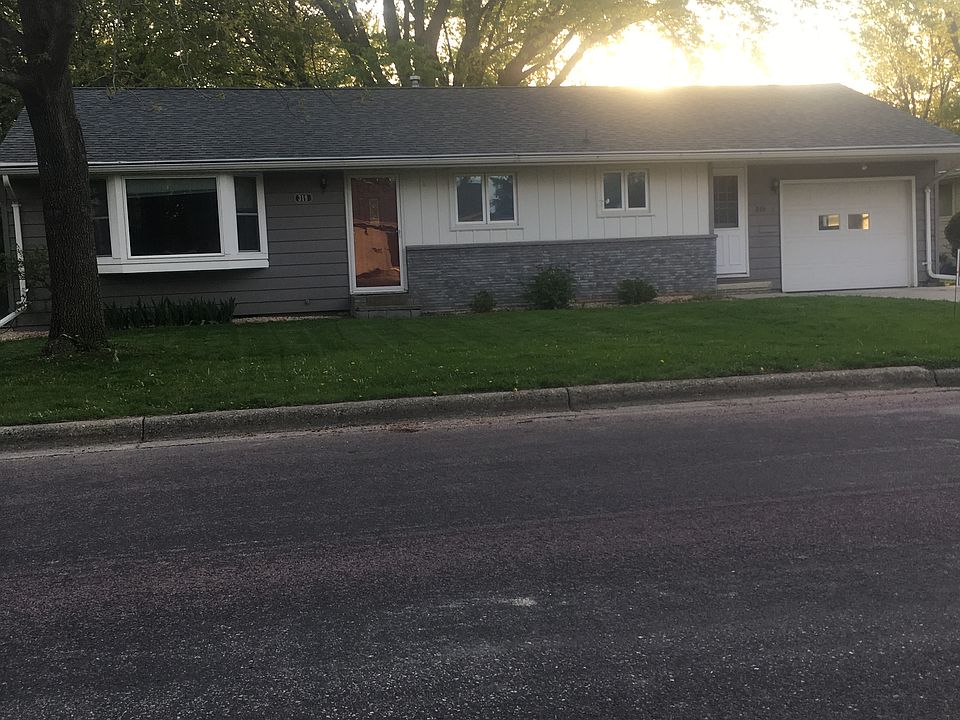 1st image of 319 Floral Ave