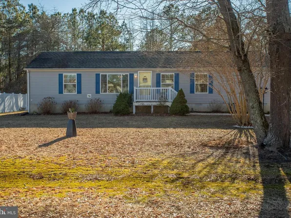 31671 Lakeview Dr, Ocean View, DE 19970