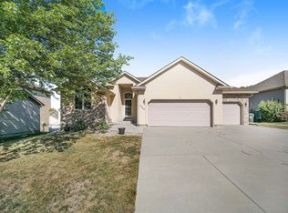 2242 Brennen View Ct, Lincoln, NE 68512