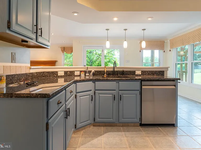 56 W Windrose Dr — Photo 21
