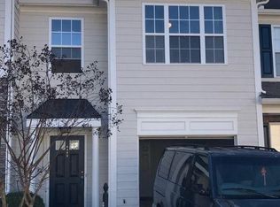 6352 Shoreview Cir, Flowery Branch, GA 30542