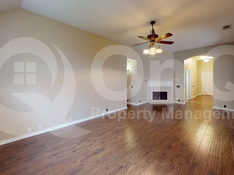 5901 Berkshire Rd — Photo 7